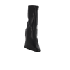 Bottines noires de la marque TEMA, dessus cuir, doublure cuir, tirette côté intérieur, cuir très souple, talon fin 8 cms, semelle élastomère, bout fin carré