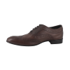 Chaussures en cuir Richelieu COMMERCE à lacets de la marque BASE LONDON, logo en relief, empeigne en cuir, doublure cuir et textile, semelle caoutchouc, bout fleuri.
